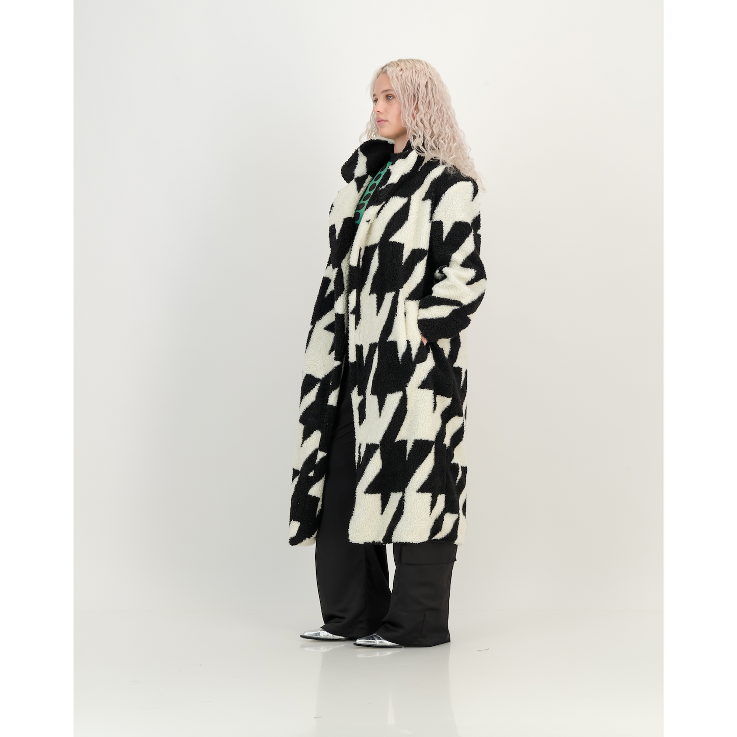 Sherpa Coat in Black & White Houndstooth