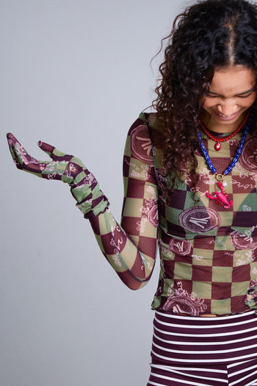 Amore Printed Mesh Tee with Matching Gloves