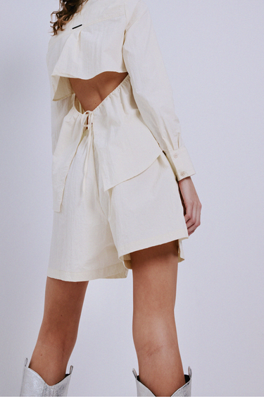 Off -White Relaxed Shorts
